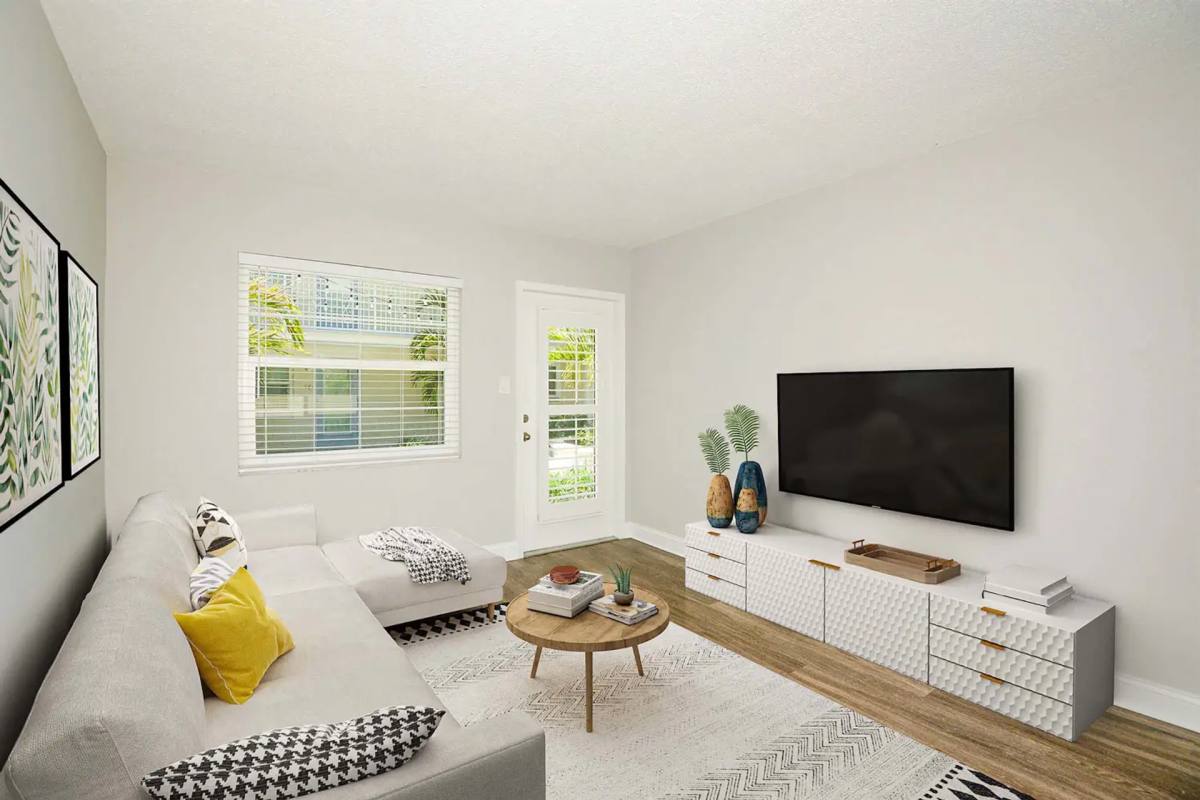 Apartment for rent at 3012 W De Leon St, Tampa, FL 33609