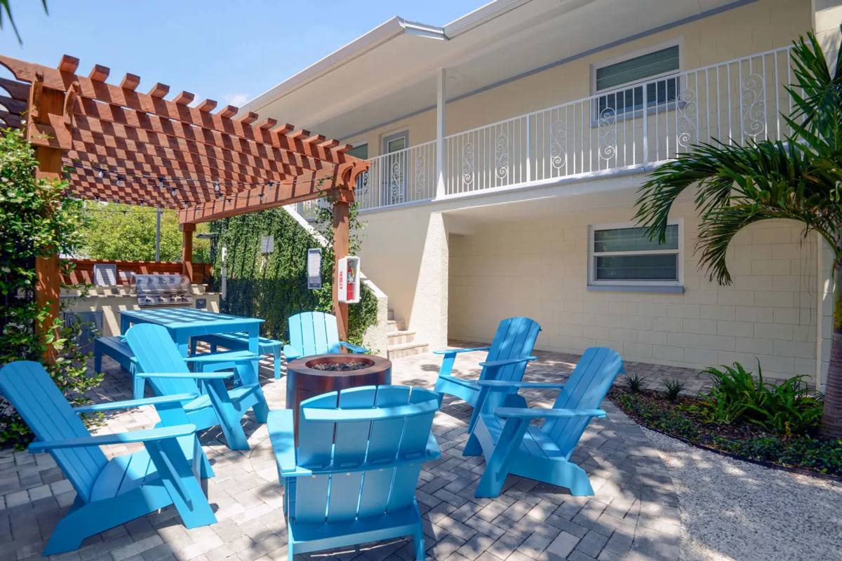 Apartment for rent at 3012 W De Leon St, Tampa, FL 33609