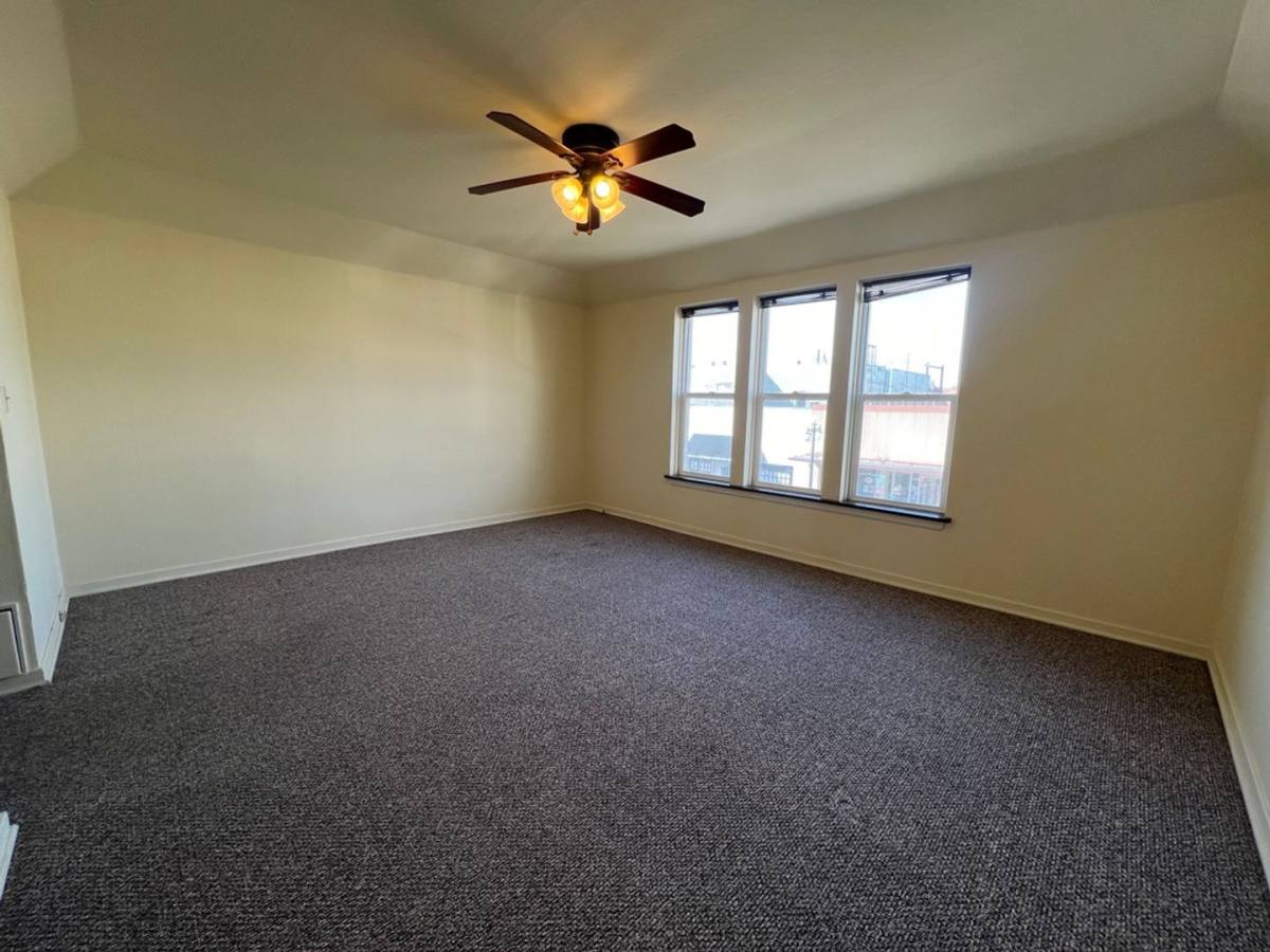 Apartment for rent at 416 N Pine St, Ellensburg, WA 98926