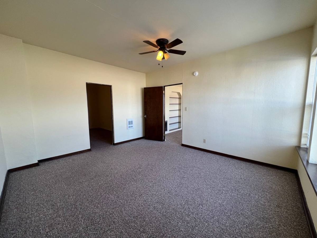 Apartment for rent at 416 N Pine St, Ellensburg, WA 98926