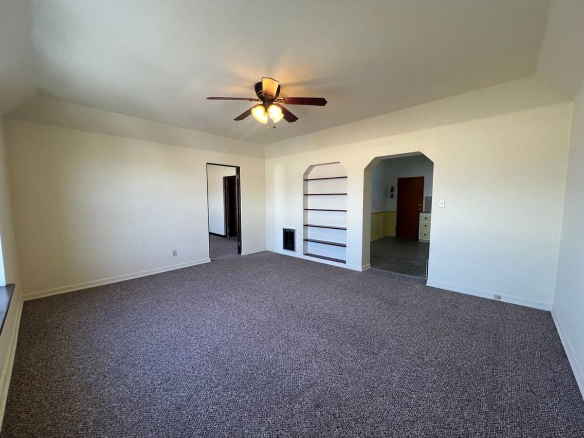 Apartment for rent at 416 N Pine St, Ellensburg, WA 98926
