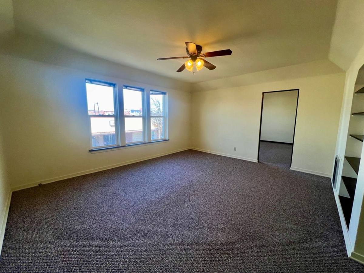 Apartment for rent at 416 N Pine St, Ellensburg, WA 98926