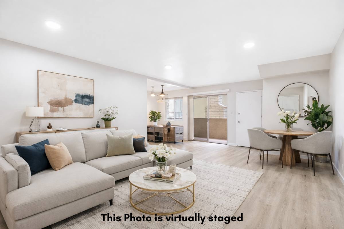 Apartment for rent at 18449 Collins St, Tarzana, CA 91356