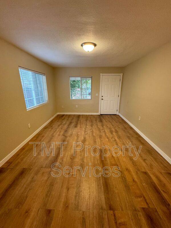 House for rent at 4116 W Nichols Ave, Sacramento, CA 95820