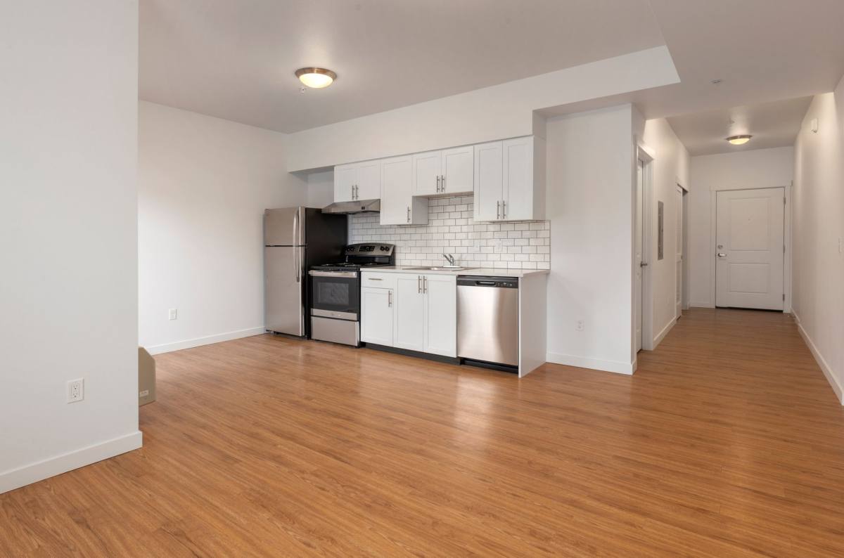 Apartment for rent at 7550 N Lombard St, Portland, OR 97203