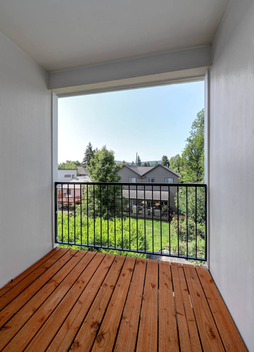 Apartment for rent at 7550 N Lombard St, Portland, OR 97203