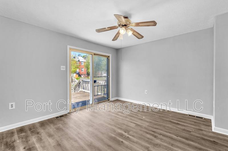 Townhouse for rent at 7484 Rabon Ave, Dundalk, MD 21222