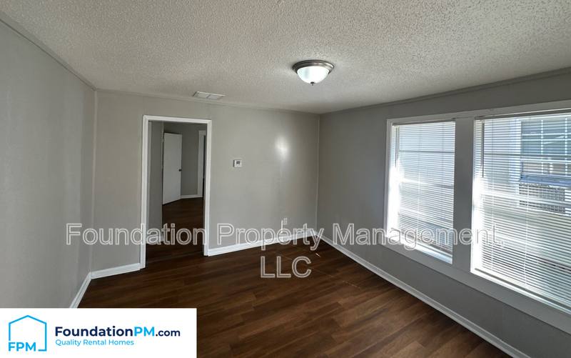 House for rent at 1596 Barton St, Memphis, TN 38106