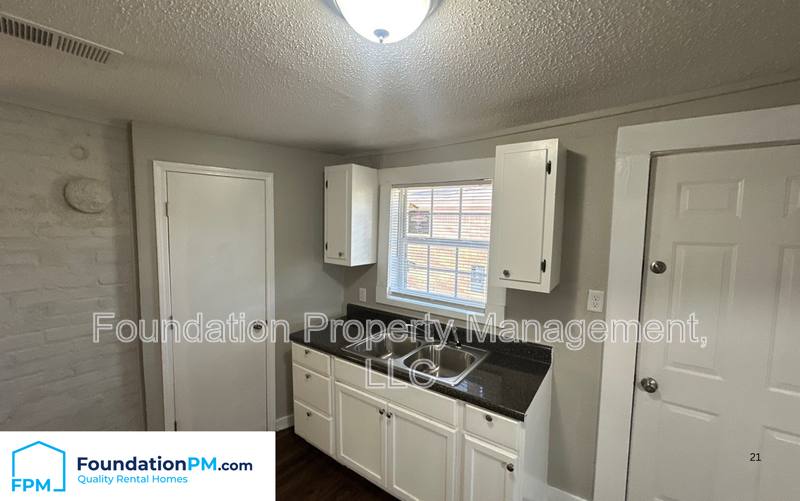 House for rent at 1596 Barton St, Memphis, TN 38106