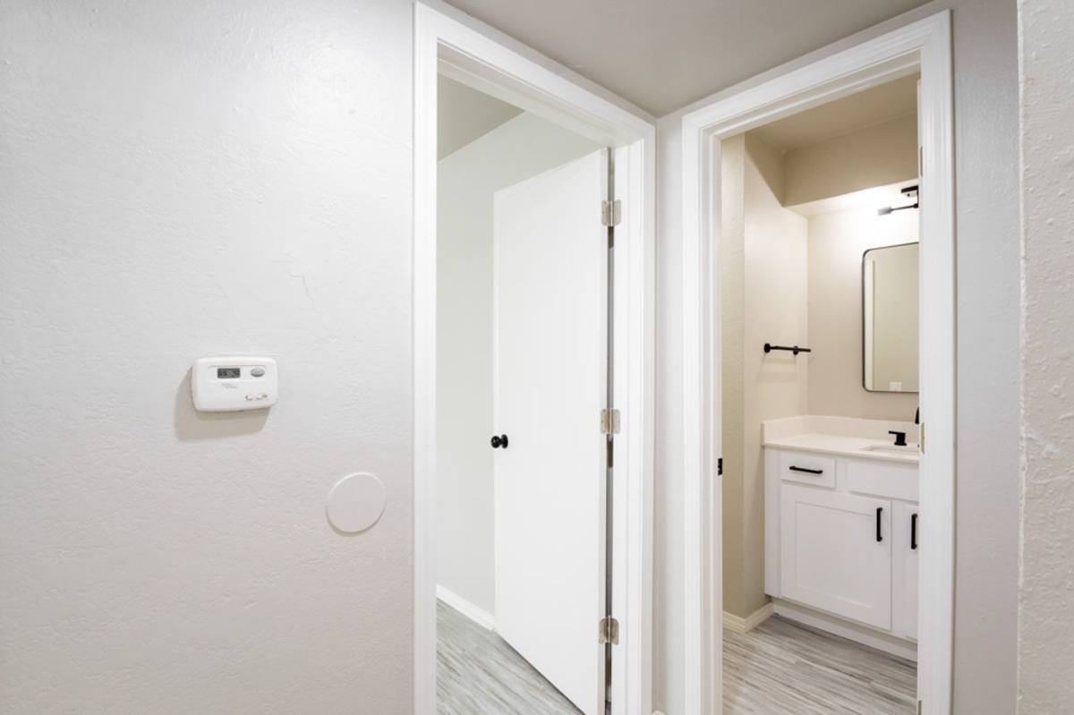Apartment for rent at 917 24th Ave SW, Norman, OK 73069