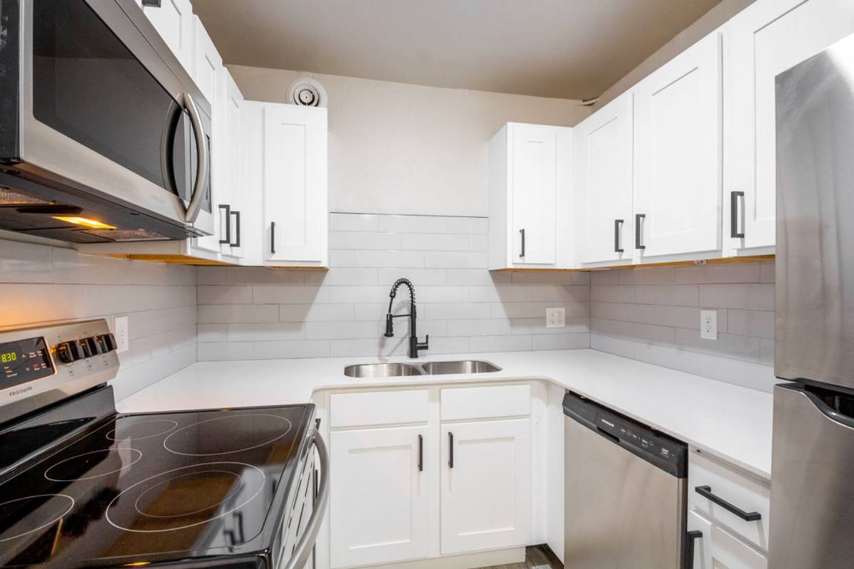 Apartment for rent at 917 24th Ave SW, Norman, OK 73069