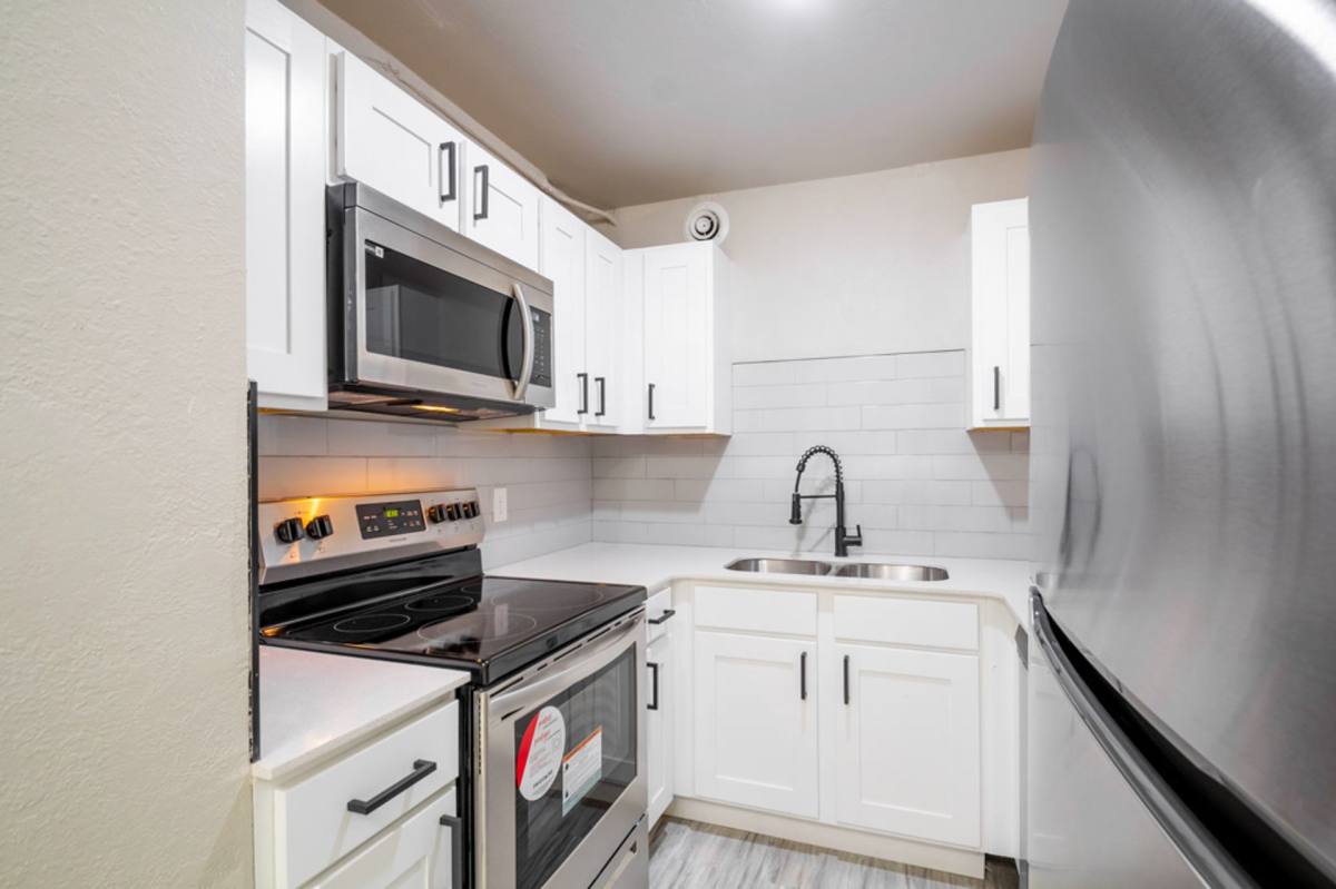 Apartment for rent at 917 24th Ave SW, Norman, OK 73069