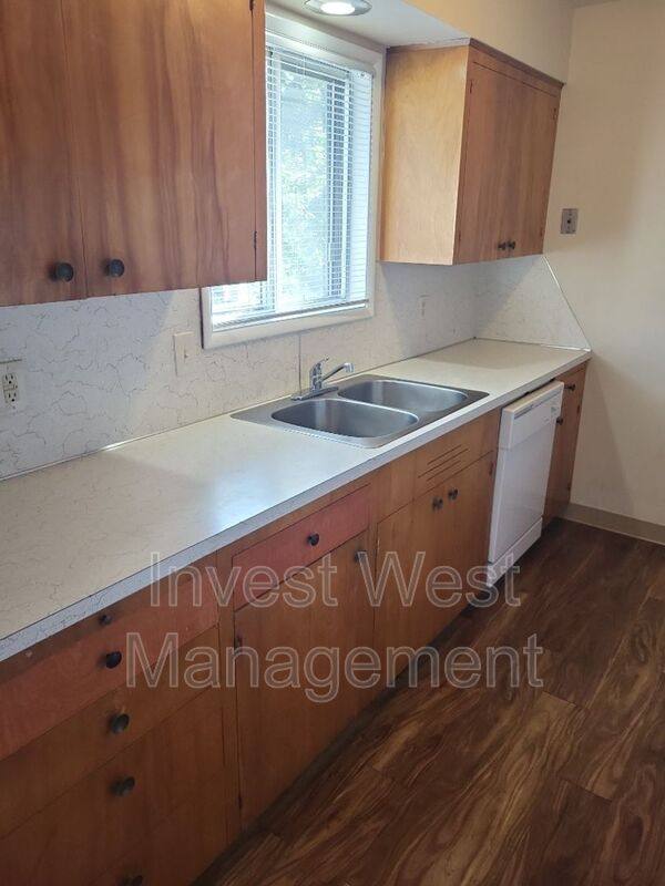 Apartment for rent at 6409 Kansas St #F, Vancouver, WA 98661