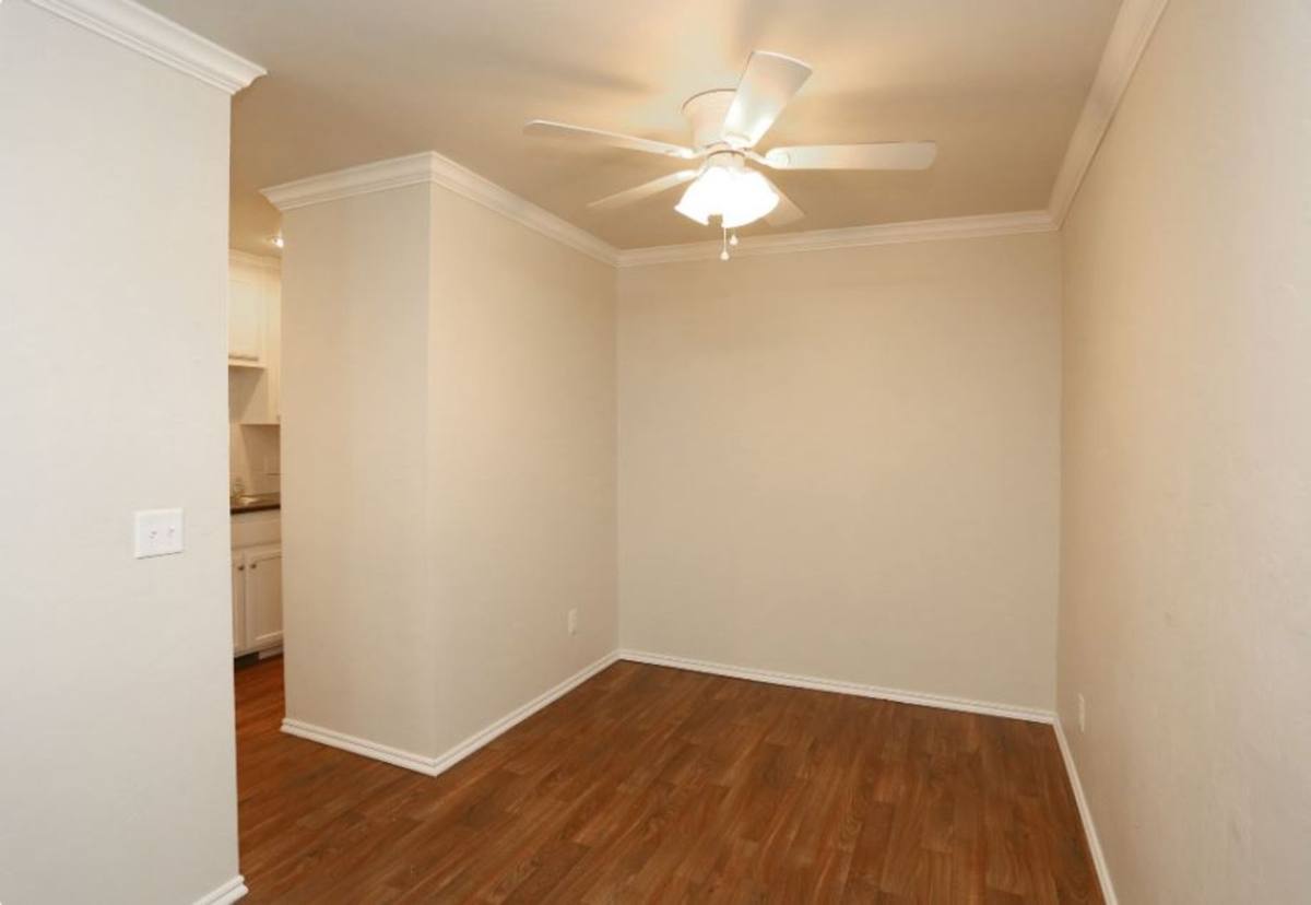 Apartment for rent at 800 Chowning Ave, Edmond, OK 73034