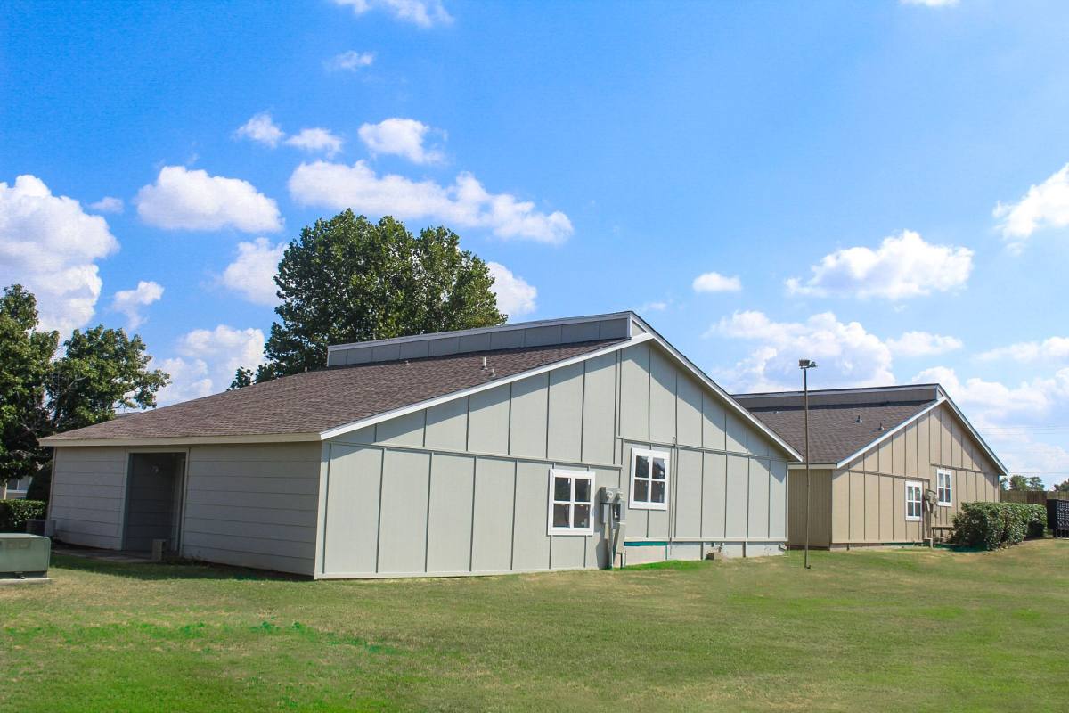 Apartment for rent at 800 Chowning Ave, Edmond, OK 73034
