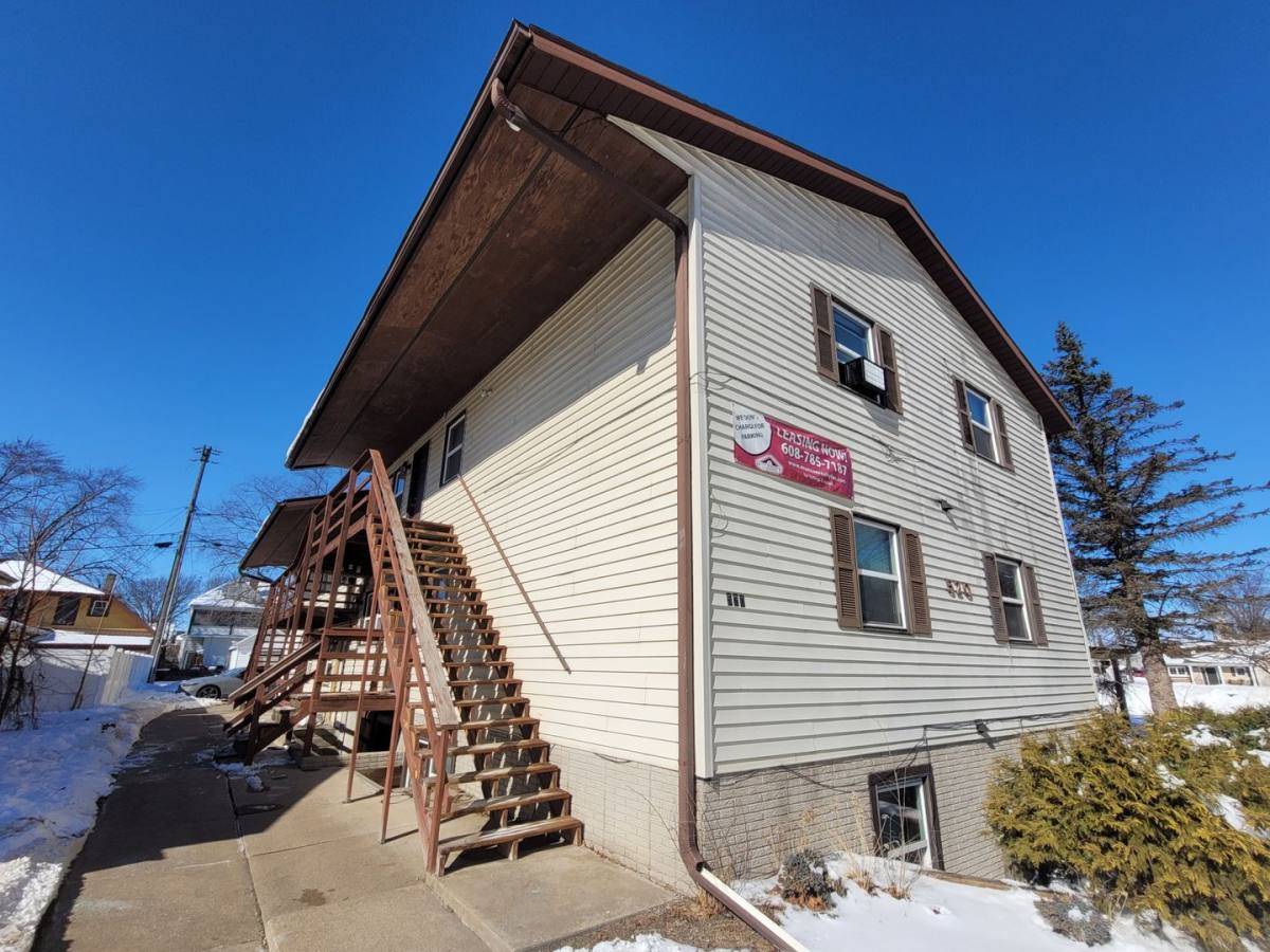 Apartment for rent at 520 7th St S, La Crosse, WI 54601