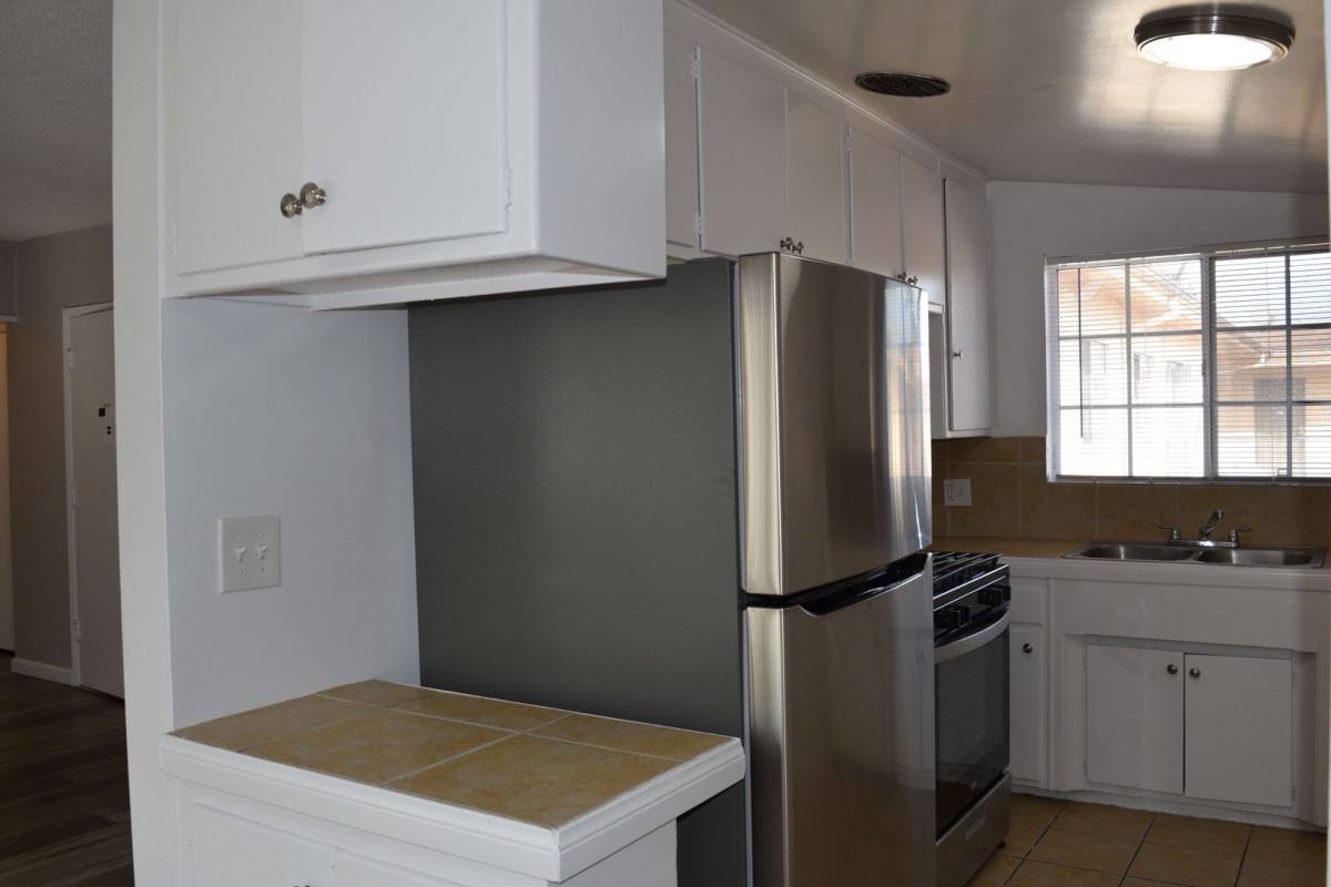 Apartment for rent at 4515 Santo Tomas Dr, Los Angeles, CA 90008