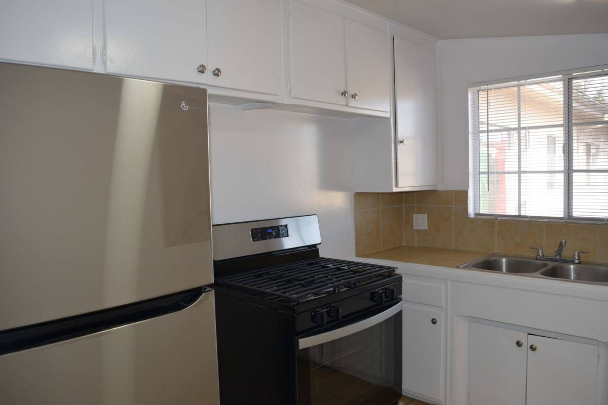 Apartment for rent at 4515 Santo Tomas Dr, Los Angeles, CA 90008