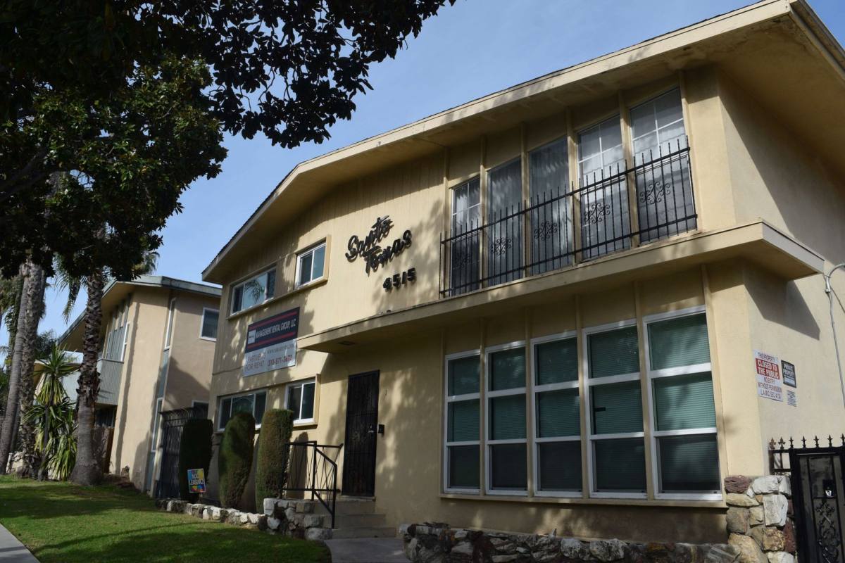Apartment for rent at 4515 Santo Tomas Dr, Los Angeles, CA 90008