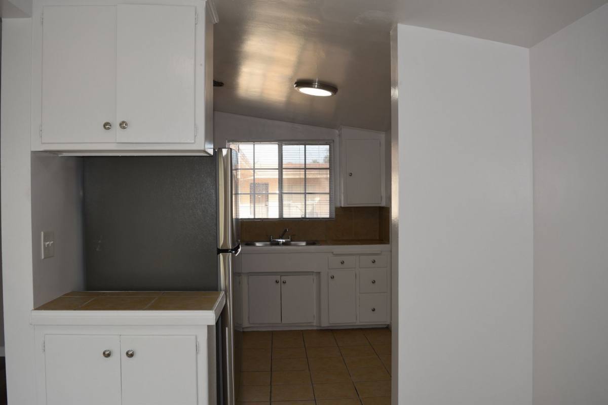 Apartment for rent at 4515 Santo Tomas Dr, Los Angeles, CA 90008