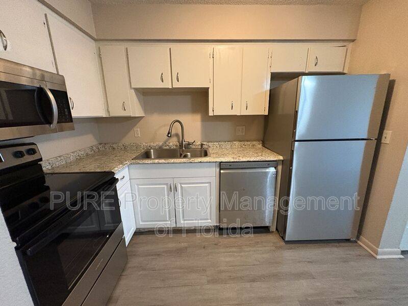 Apartment for rent at 2040 SE 40th St Rd 1-4 #C, Ocala, FL 34480