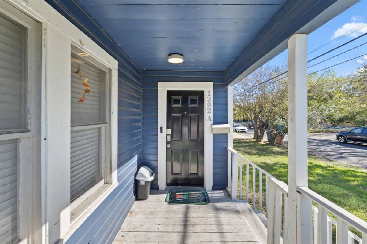 Apartment for rent at 1202 E 29th St, Austin, TX 78722