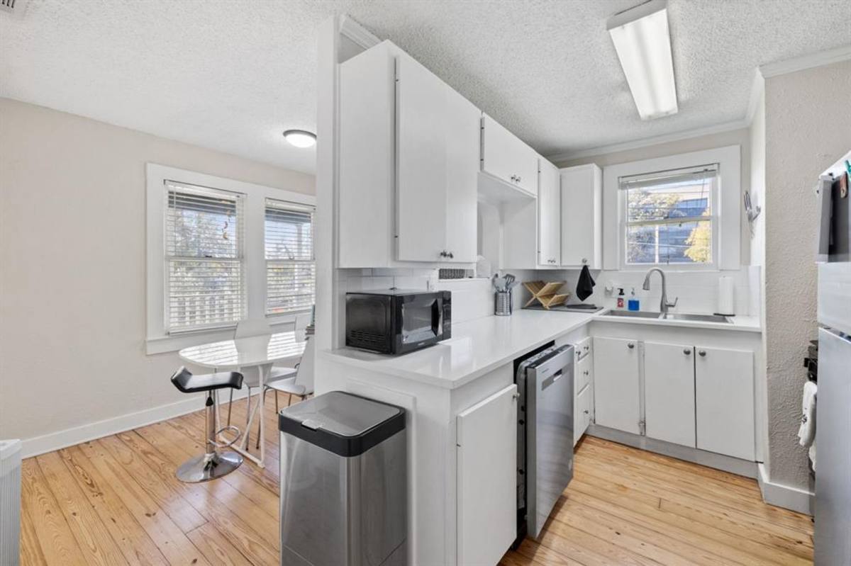 Apartment for rent at 1202 E 29th St, Austin, TX 78722