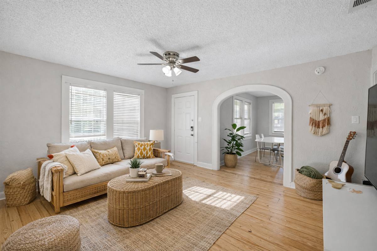 Apartment for rent at 1202 E 29th St, Austin, TX 78722