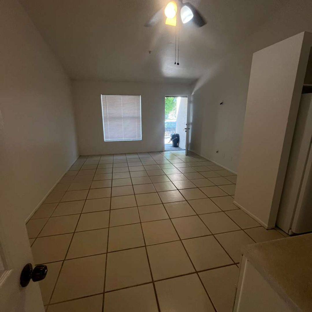 Apartment for rent at 3838 Madison Ave, Fort Myers, FL 33916
