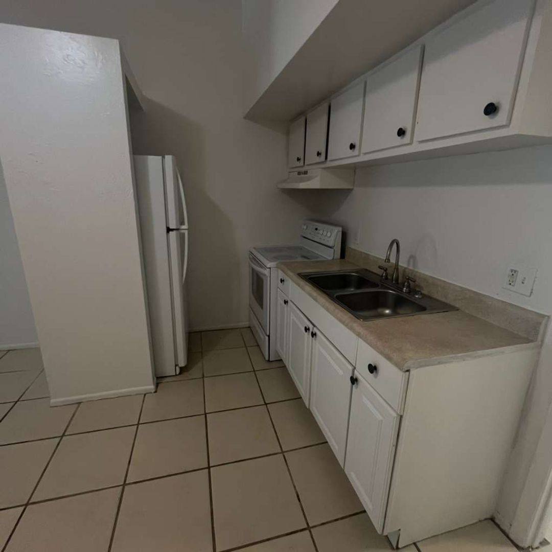 Apartment for rent at 3838 Madison Ave, Fort Myers, FL 33916