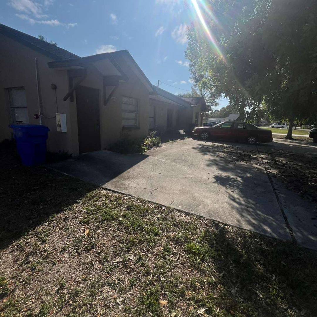 Apartment for rent at 3838 Madison Ave, Fort Myers, FL 33916
