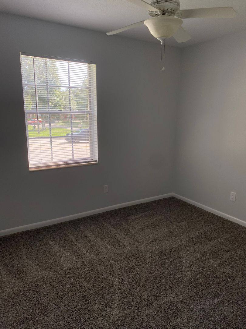 Apartment for rent at 524 W Tharpe St, Tallahassee, FL 32303