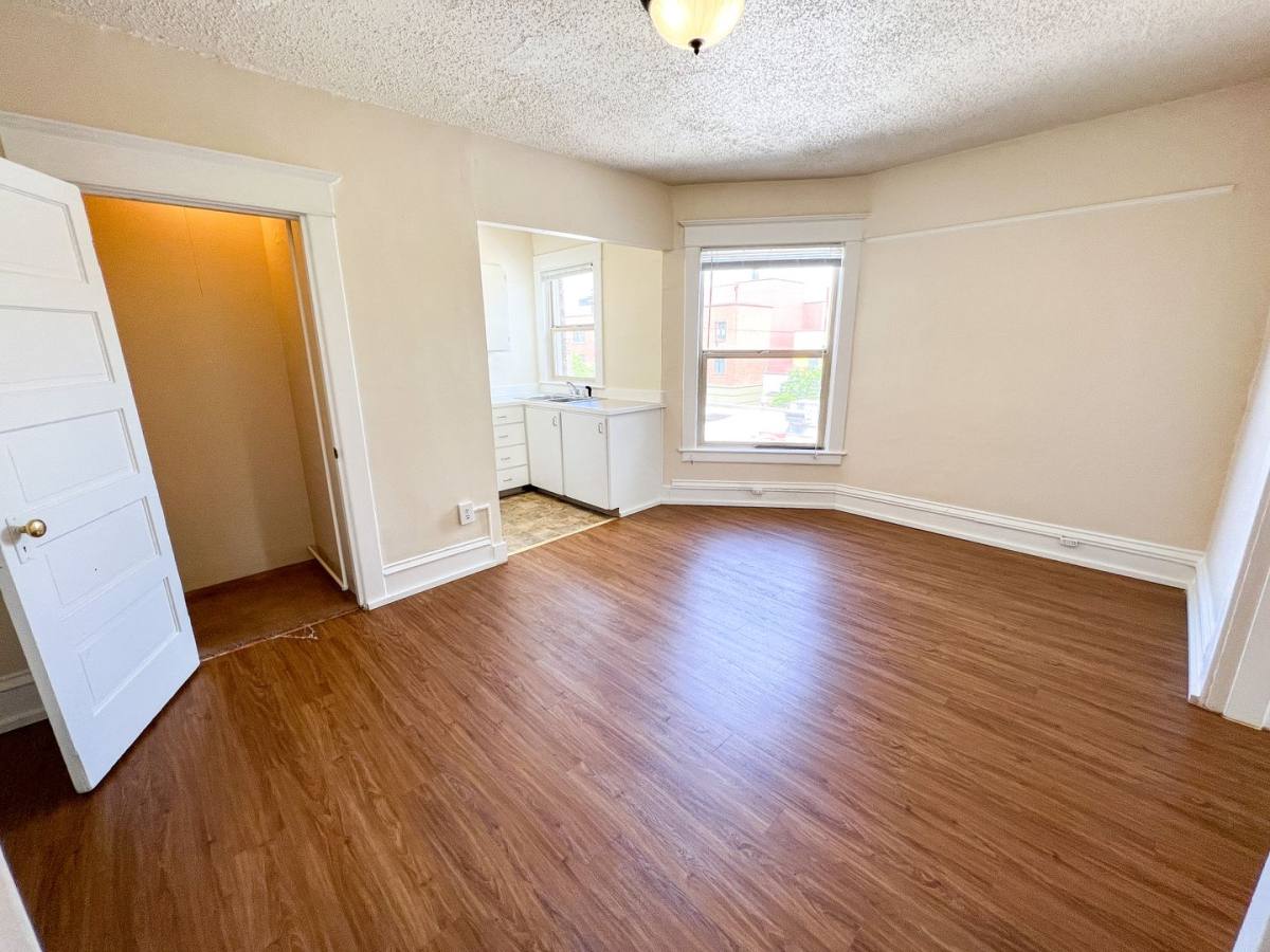 Apartment for rent at 321 Broadway E, Seattle, WA 98102