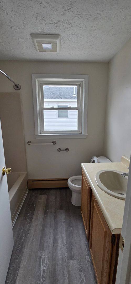 Apartment for rent at 35-37 Westland Ave, Manchester, NH 03103