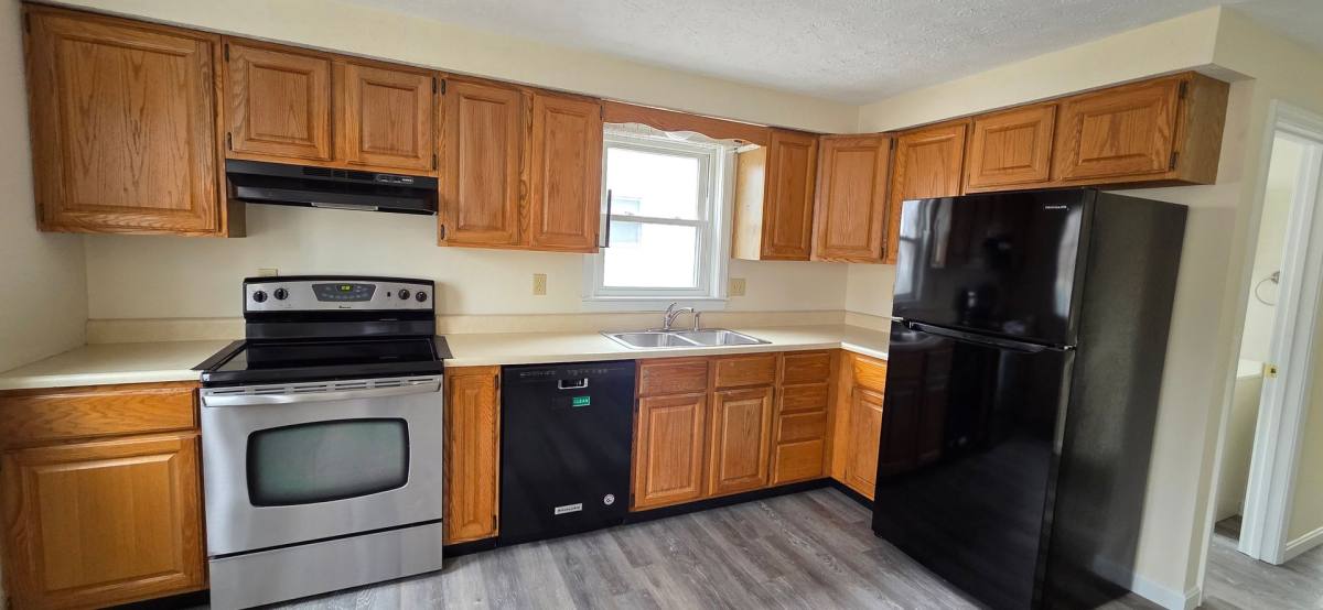 Apartment for rent at 35-37 Westland Ave, Manchester, NH 03103