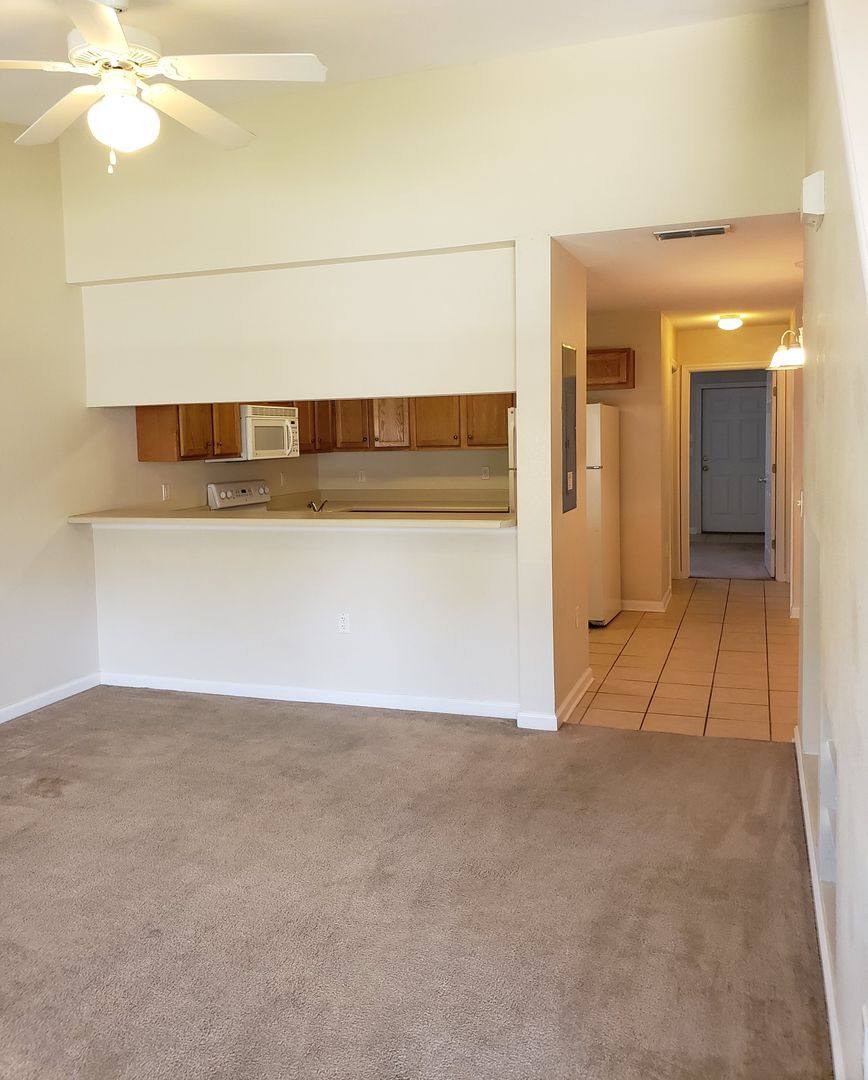 Townhouse for rent at 4434 Gearhart Rd, Tallahassee, FL 32303