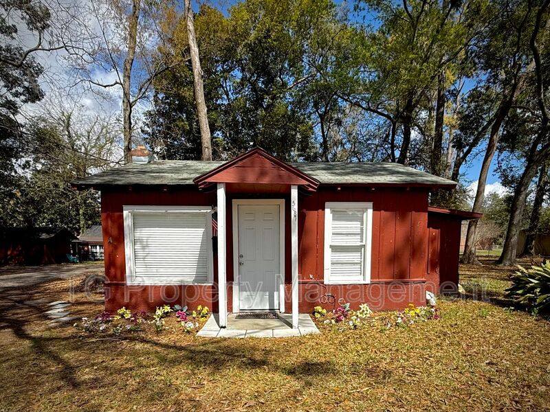 House for rent at 5687 Akra Ave, Jacksonville, FL 32205