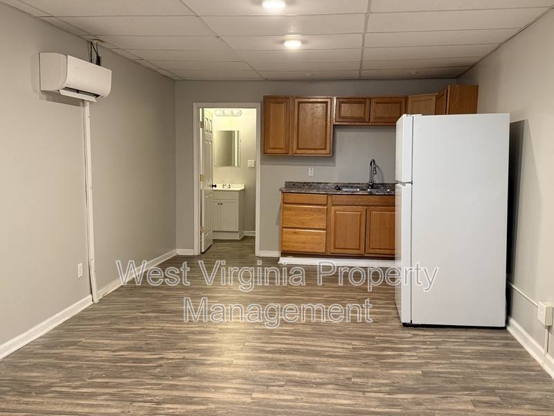 Apartment for rent at 847 Mercer St #4, Princeton, WV 24740