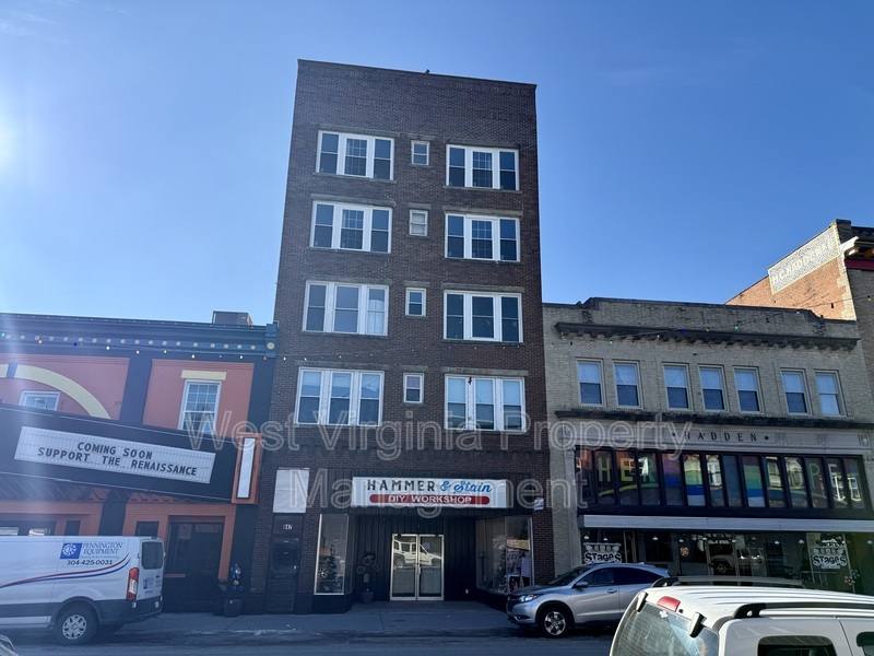 Apartment for rent at 847 Mercer St #4, Princeton, WV 24740