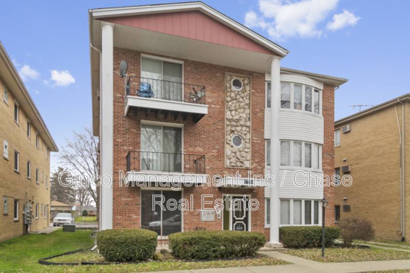 Apartment for rent at 17754 Rosewood Dr #1N, Lansing, IL 60438