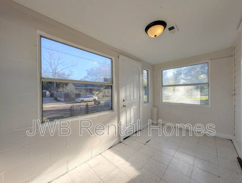 House for rent at 1316 W 31st St, Jacksonville, FL 32209