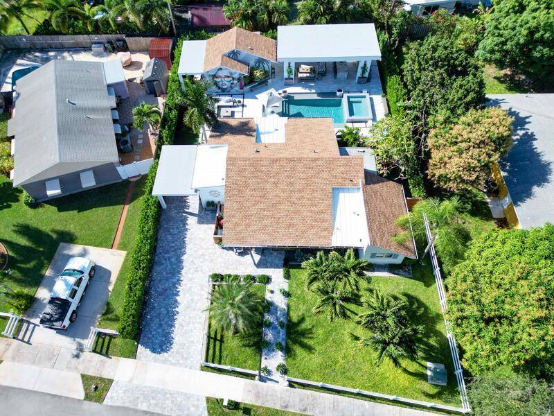 House for rent at 2210 NE 3rd Ave, Delray Beach, FL 33444