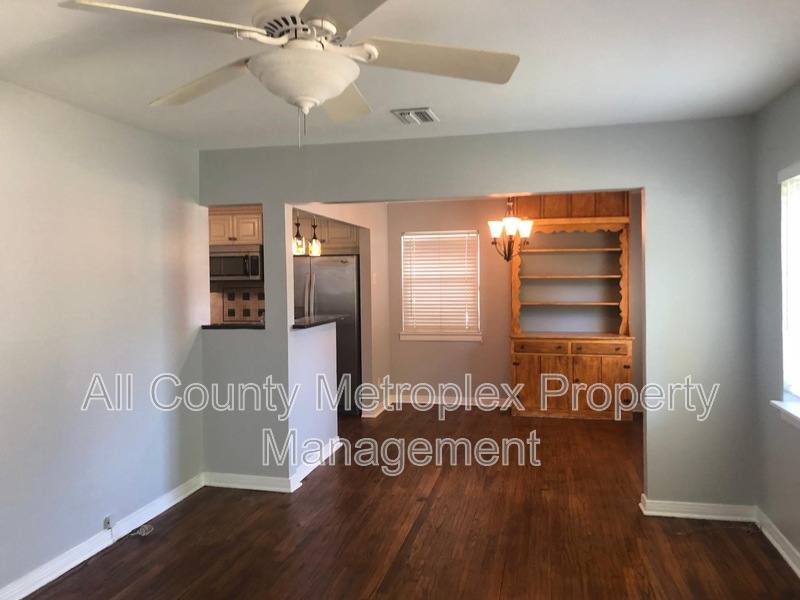 House for rent at 3984 Park Lane, Dallas, TX 75220