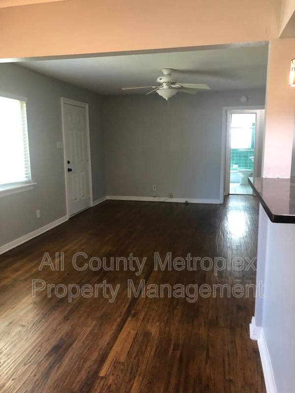 House for rent at 3984 Park Lane, Dallas, TX 75220