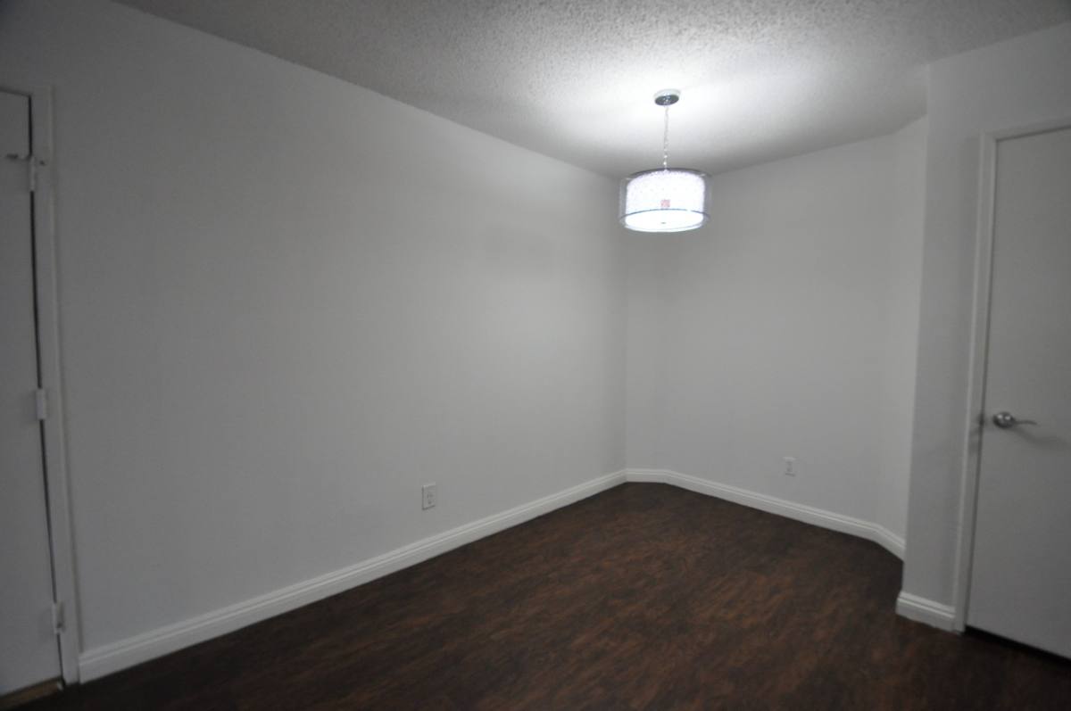 Apartment for rent at 11030 Hartsook St, North Hollywood, CA 91601