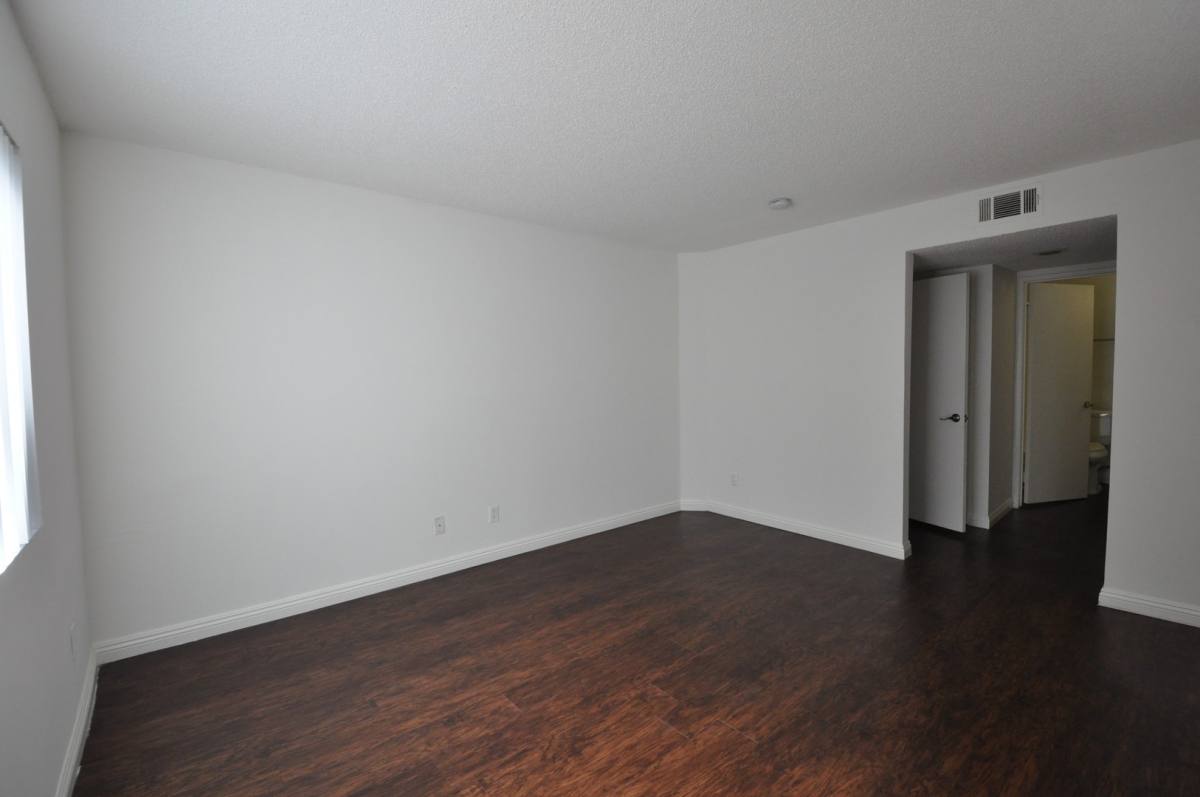 Apartment for rent at 11030 Hartsook St, North Hollywood, CA 91601