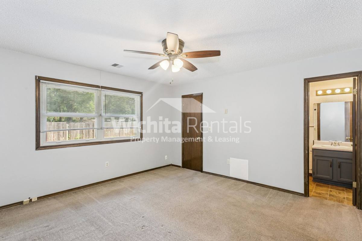 House for rent at 4549 S Washington Court, Wichita, KS 67216