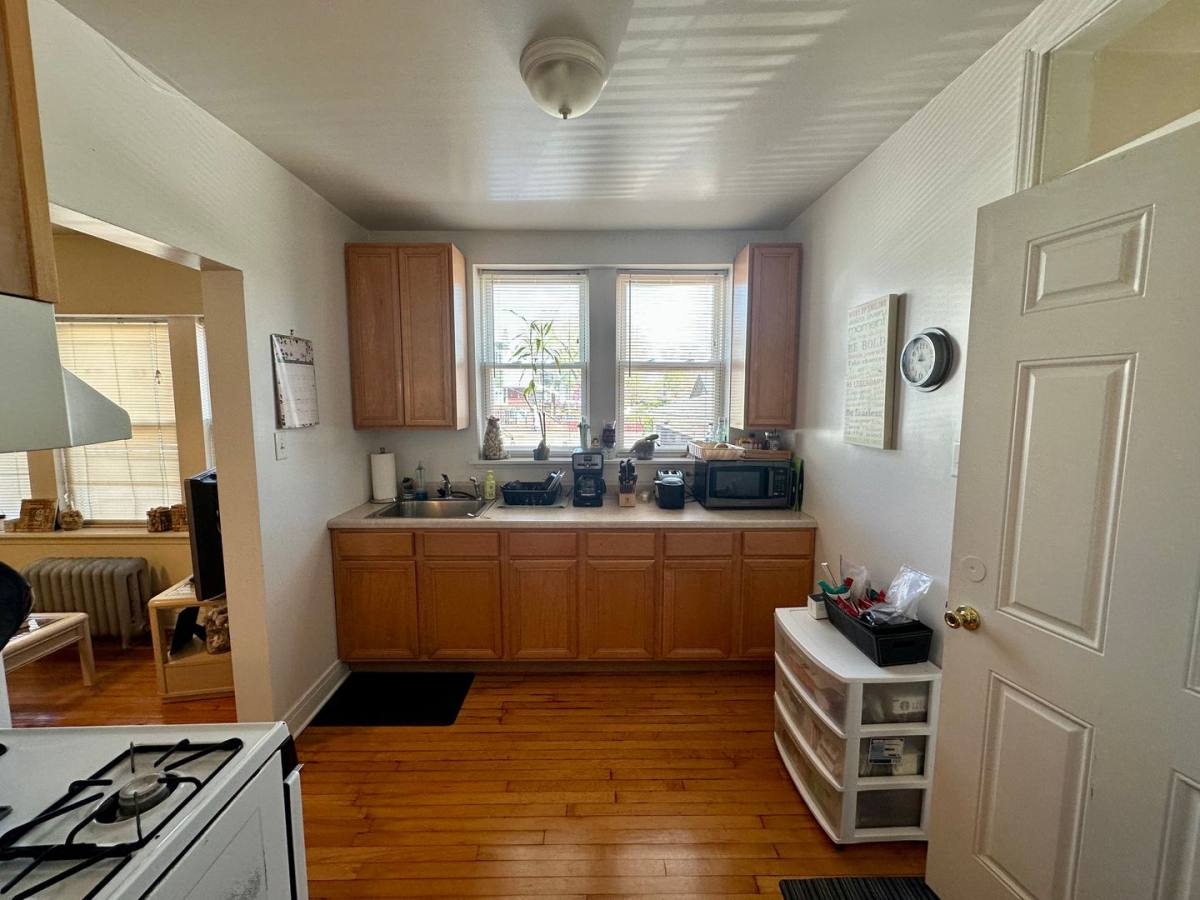 Apartment for rent at 4407 N Kenneth Ave, Chicago, IL 60630
