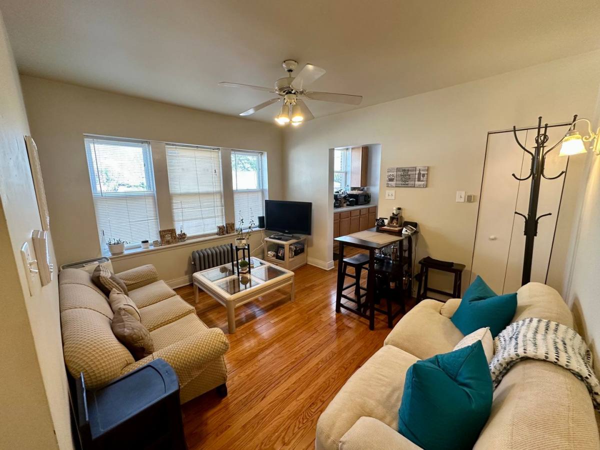 Apartment for rent at 4407 N Kenneth Ave, Chicago, IL 60630