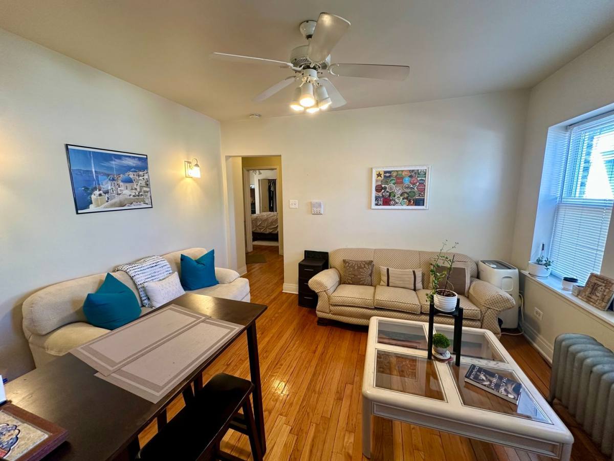 Apartment for rent at 4407 N Kenneth Ave, Chicago, IL 60630